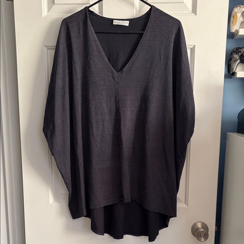 Bryn Walker V-Neck Tunic Minimalist Contemporary Blouse Top Size S